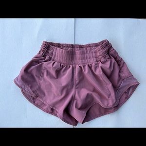 Lululemon Hotty Hot Shorts 2.5” low rise Size 4